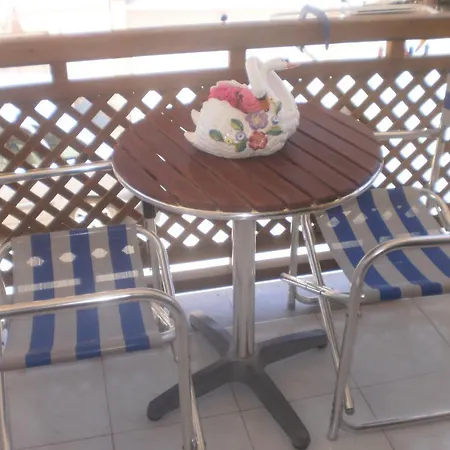 招待所 Kallirachi