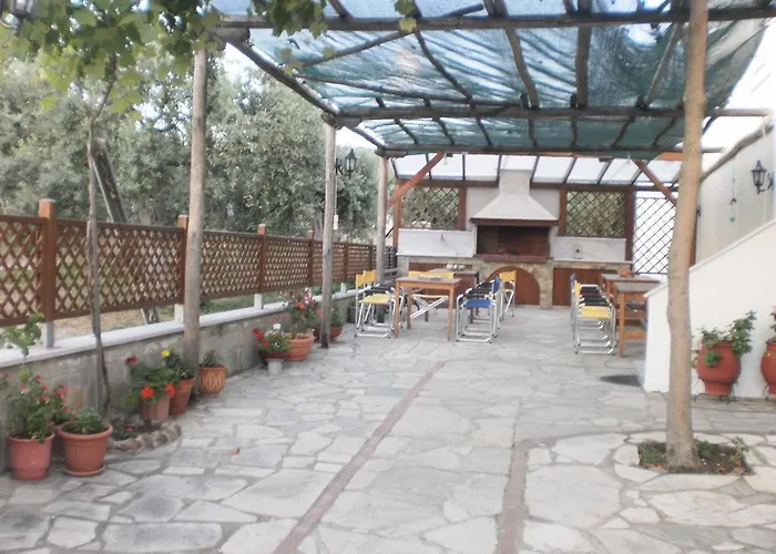 招待所 Kallirachi 3*