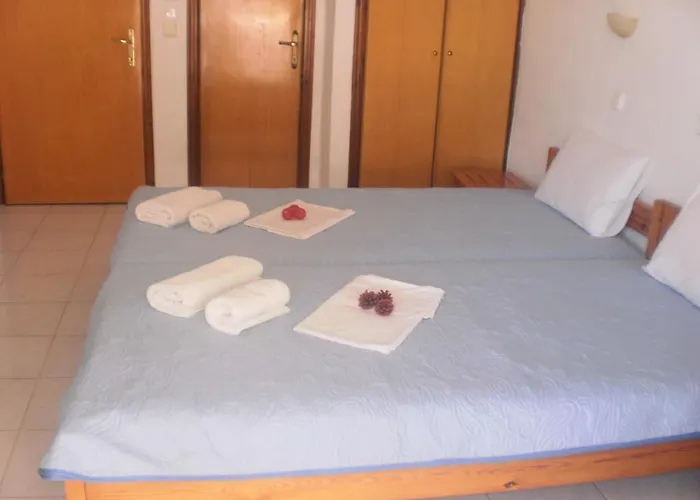 招待所 Kallirachi